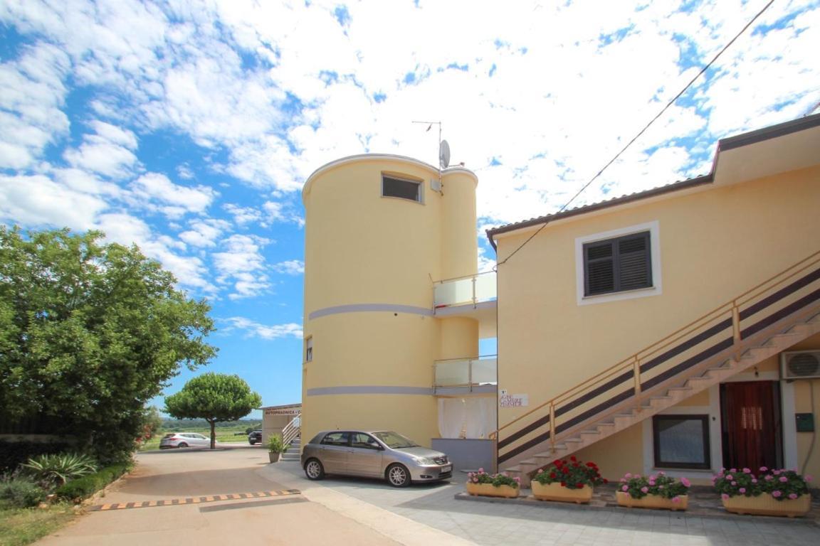 Silos Mare Leilighet Novigrad Istria Eksteriør bilde